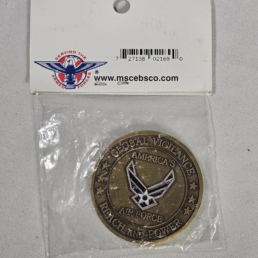 USAF America’s Air Force Global Vigilance Reach & Power Challenge Coin - Picture 4 of 4